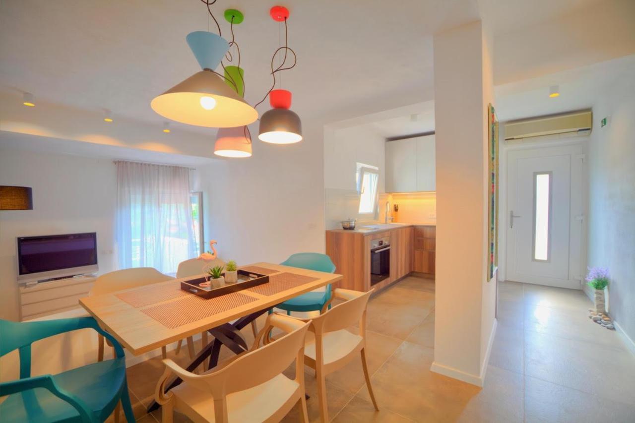 ילסה Apartments Villa Rojnica מראה חיצוני תמונה